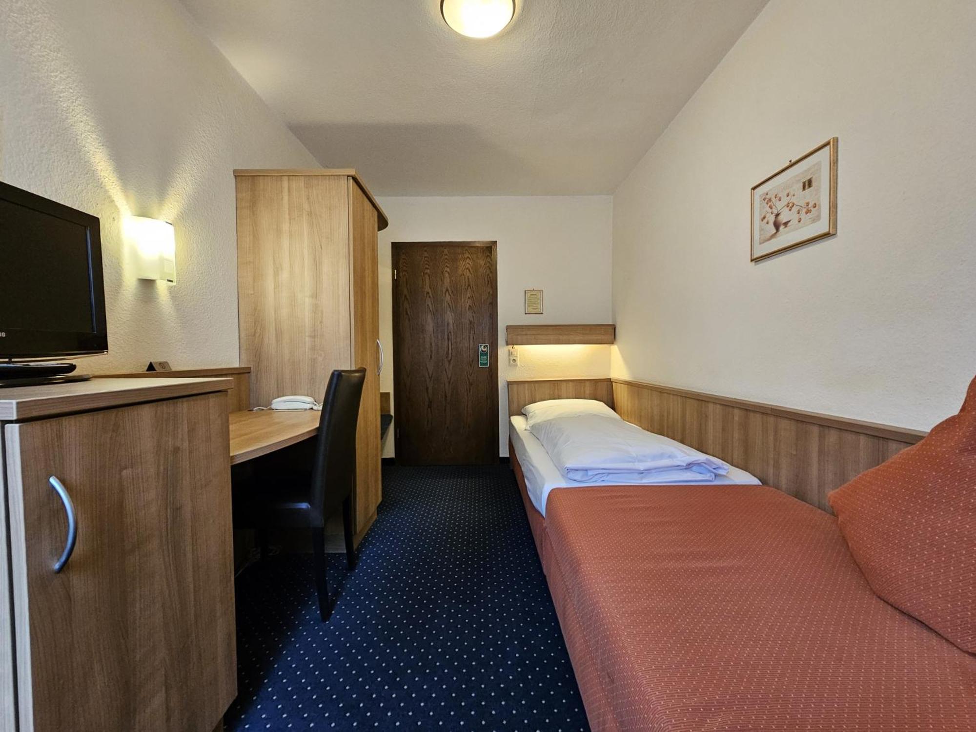 Arrivel Hotel Am Bergson - Bisher Hotel Neuner — Photos 3